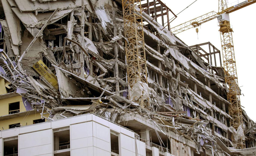 امریکا، زیر تعمیر ہوٹل کا ایک حصہ منہدم، ایک شخص ہلاک، 18 زخمی