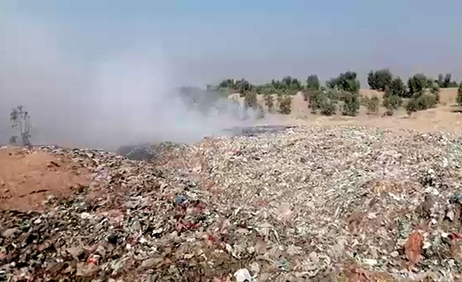 پشاور کا ہزاروں ٹن کچرا ٹھکانے لگانا انتظامیہ کیلئے درد سر بن گیا