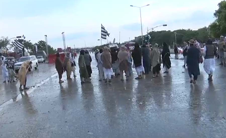 اسلام آباد میں وقفے وقفے سے بارش ، سردی کی شدت بڑھ گئی