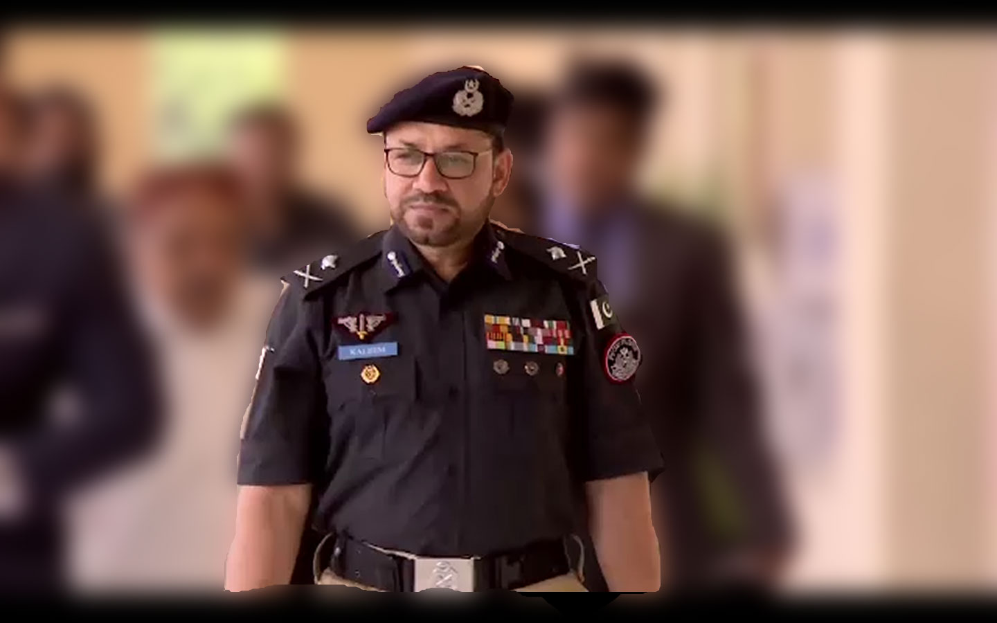 سندھ پولیس میں سیاسی مداخلت، آئی جی کلیم امام صوبائی حکومت کے سامنے ڈٹ گئے