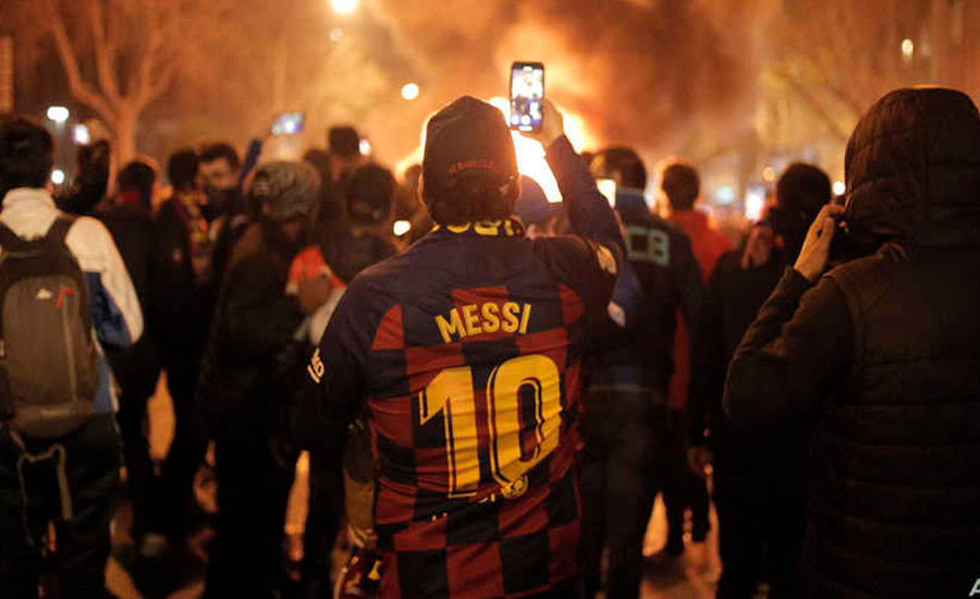 بارسلونا، فٹبال اسٹیڈیم کے باہر کاتالونیا کی آزادی کیلئے احتجاج پرتشدد ہوگیا