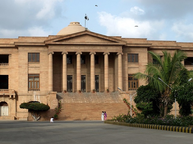 سندھ ہائیکورٹ کا شہریوں کو لوٹنے والے  بلڈر کو سیٹلمنٹ کا حکم