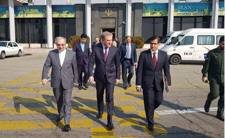 وزیر خارجہ شاہ محمود قریشی سعودی عرب پہنچ گئے