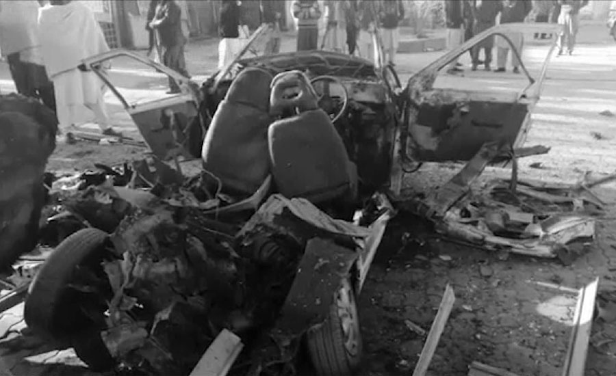 پشاور میں چارسدہ روڈ پر گاڑی میں سی این جی سلنڈر پھٹنے سے خاتون اور بچی جاں بحق