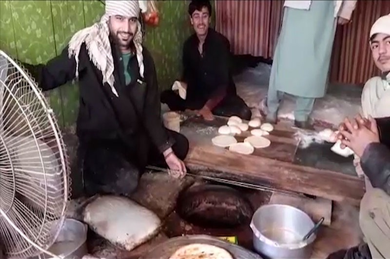 پشاور میں نانبائیوں کا روٹی کی قیمت 15روپے مقرر کرنیکا مطالبہ مسترد
