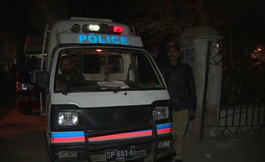 کراچی پولیس کی نا اہلی ، فائرنگ سے شہری زخمی