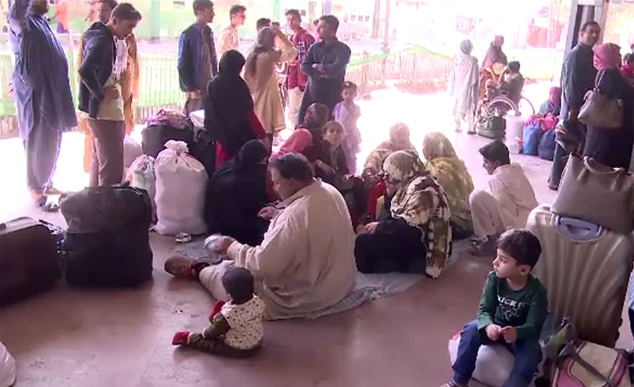 کراچی کے ریلوے کینٹ اسٹیشن پر مسافر بنیادی سہولیات سے محروم