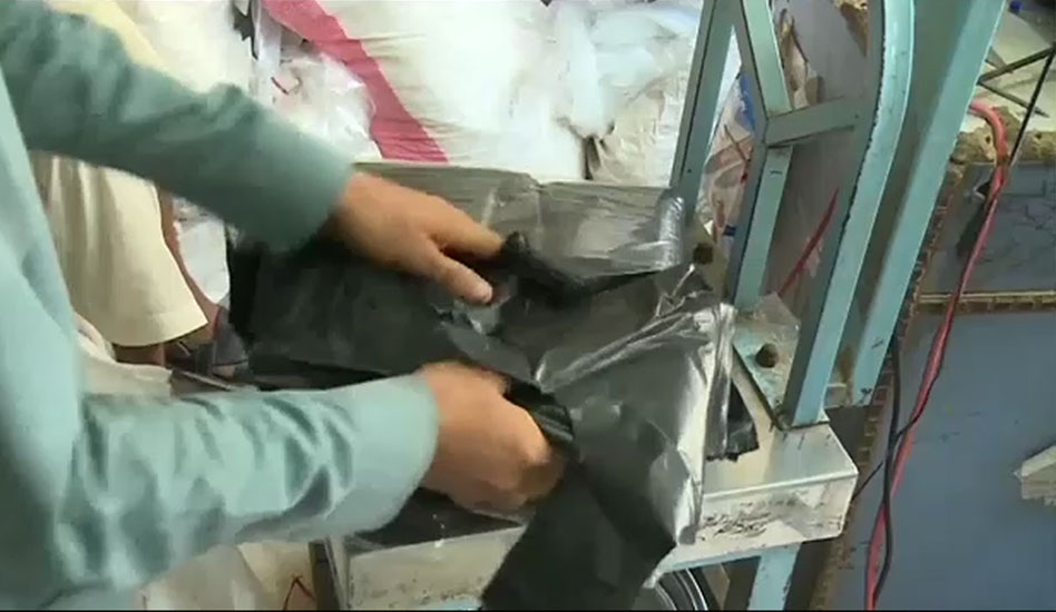 لاہور ہائیکورٹ کی شاپنگ بیگز میں اشیائے خورونوش فروخت کرنے پر پابندی