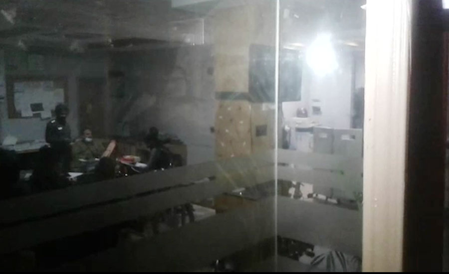 ملتان میں سکیورٹی گارڈ نے نجی بینک کے لاکرز کا صفایا کردیا