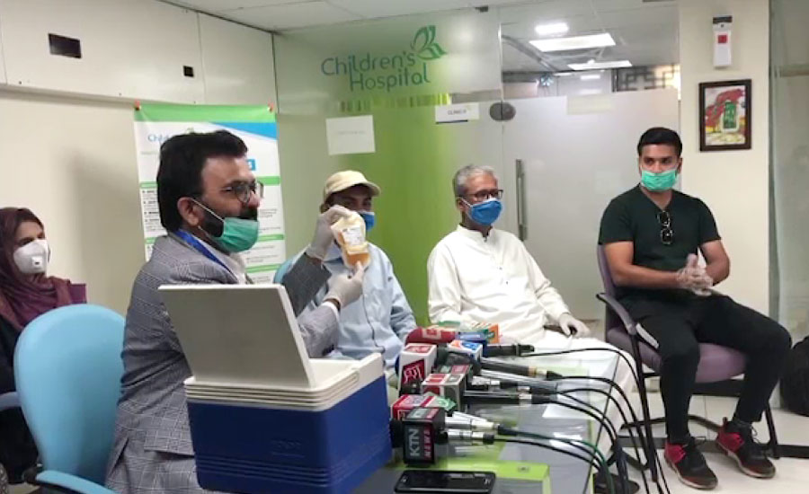 کورونا سے صحتیاب کراچی کے شہری نے پلازمہ عطیہ کردیا
