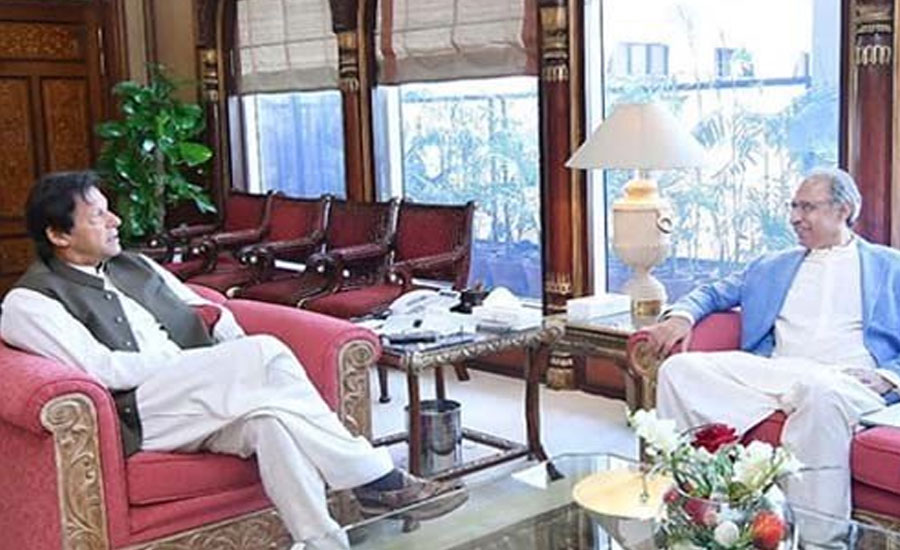 وزیراعظم عمران خان سے مشیرخزانہ حفیظ شیخ کی ملاقات ، معاشی صورتحال پر بریفنگ دی