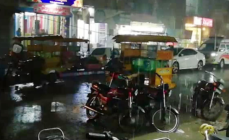 لاہور،اسلام آباد اور راولپنڈی سمیت پنجاب کے مختلف شہروں میں رات گئے بارش