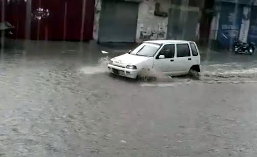 راولپنڈی میں افطار سے قبل موسلادھار بارش ، شہریوں کو مشکلات