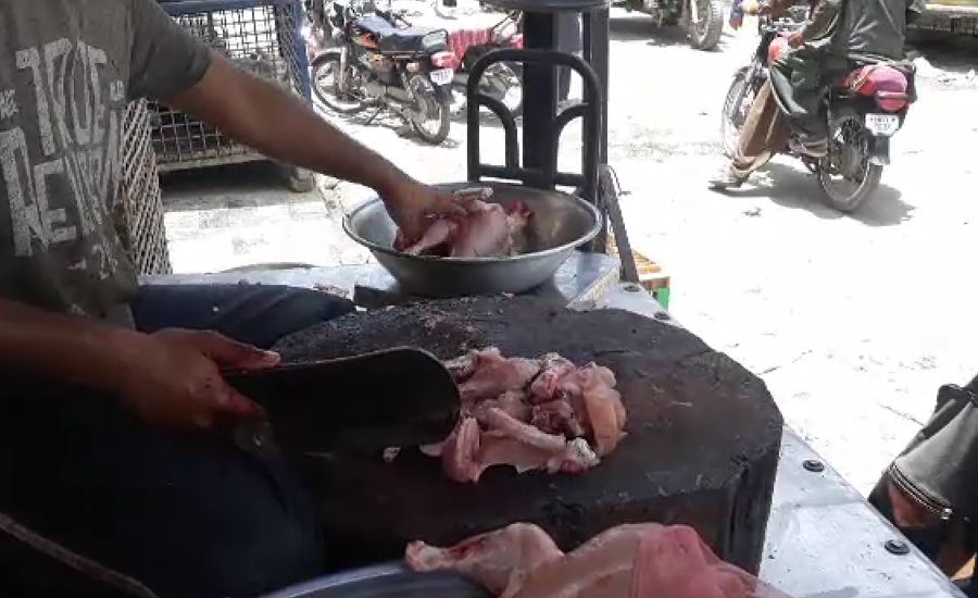 حیدر آباد میں مرغی کا گوشت 400 روپے فی کلو تک بکنے لگا