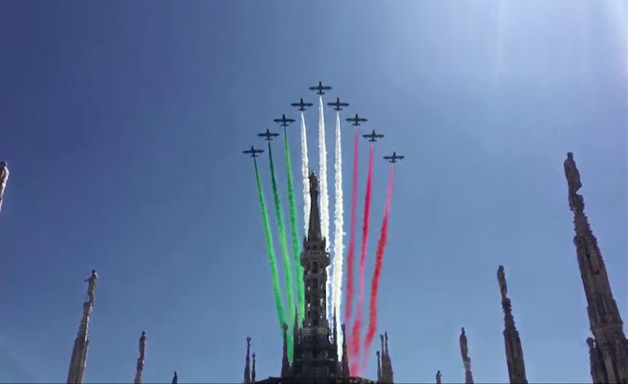 اٹلی کے یوم جمہوریہ کی ریہرسل، ائیرفورس طیاروں نے آسمان پر رنگ بکھیر دیئے
