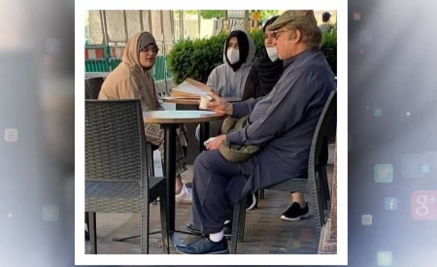 نواز شریف کی اہلخانہ کے ہمراہ چائے پینے کی تصویر وائرل، سوشل میڈیا پر گرما گرم بحث چھڑ گئی