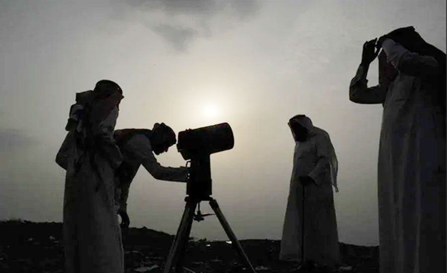 سعودی عرب میں شوال کا چاند نظر نہیں آیا، عیدالفطر اتوار کو ہوگی