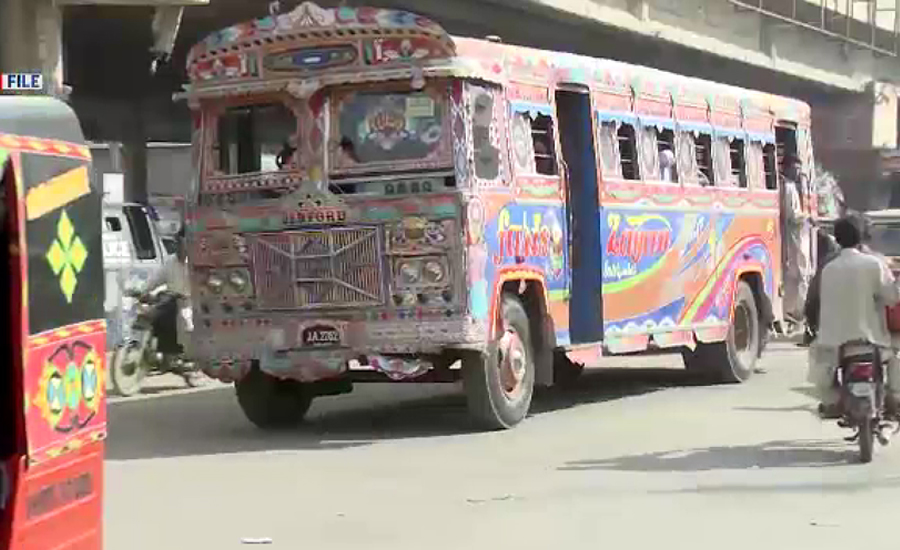 کمشنر کراچی سے ملاقات کے بعد ٹرانسپوٹرز کا گاڑیاں سڑکوں پر لانے کا فیصلہ موخر