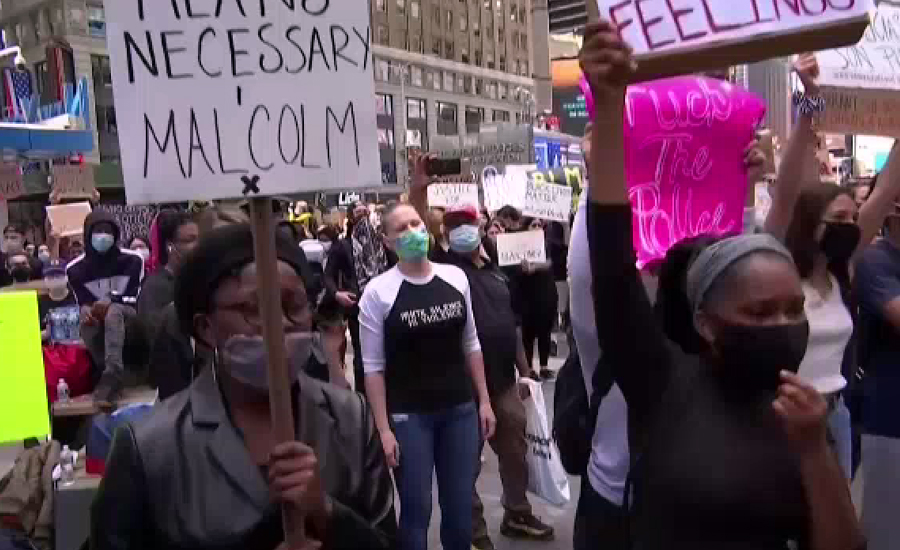 امریکا میں پولیس کے ہاتھوں سیاہ فام شہری کی ہلاکت پر 9ویں روز بھی مظاہرے