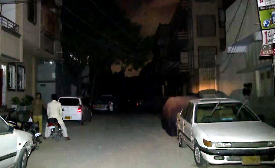 کراچی میں گھنٹوں بجلی کی لوڈ شیڈنگ برقرار
