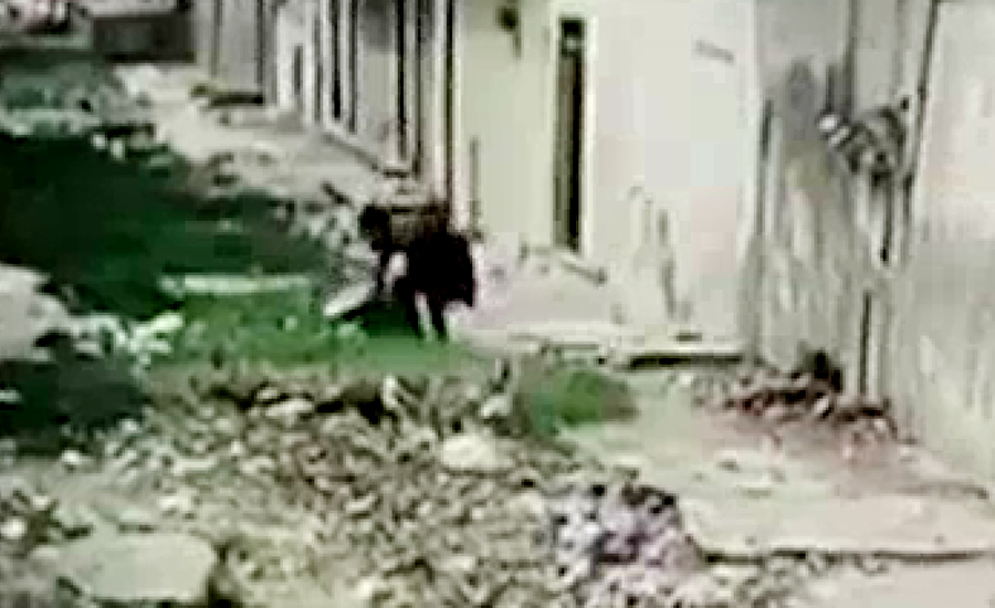 حیدر آباد میں نامعلوم شخص نومولود بچہ گلی میں پھینک کر فرار