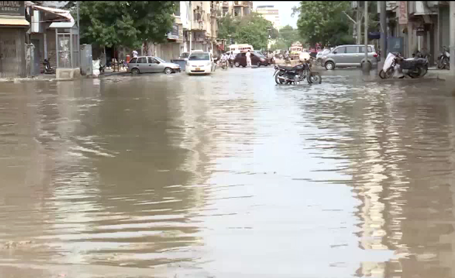 کراچی میں بارشوں کے حالیہ سلسلے کے دوران حادثات میں 19افراد جاں بحق