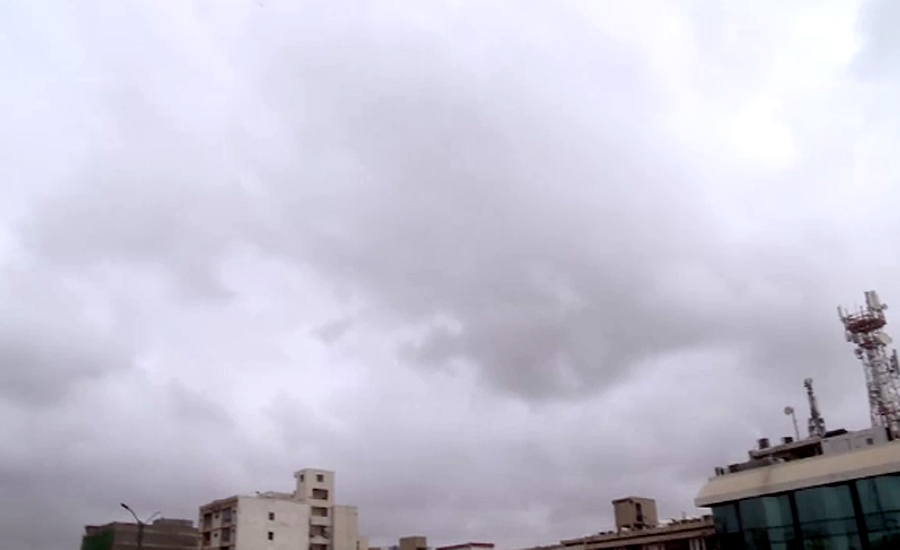 کراچی میں بادلوں کے ڈیرے، موسم ابر آلود ہوگیا