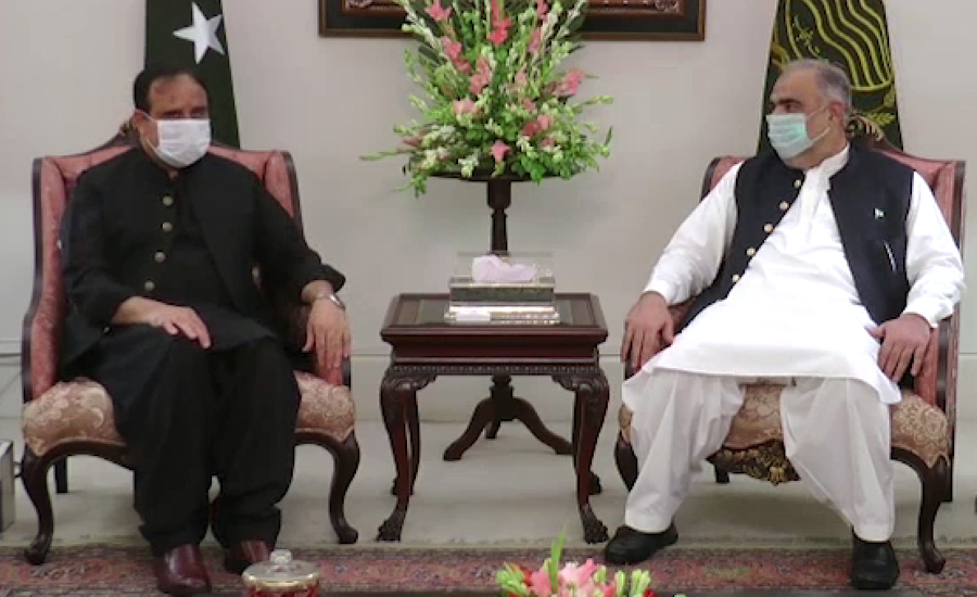 وزیر اعلیٰ پنجاب سے اسپیکر قومی اسمبلی اور وزیر دفاع کی ملاقات، مختلف امور پر گفتگو