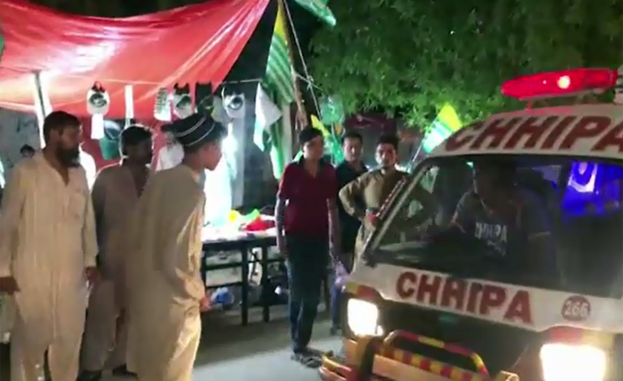 کراچی کے علاقے گلشن حدید میں کریکر حملہ ، خاتون سمیت 7 افراد زخمی