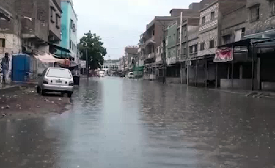 کراچی میں گزشتہ روز سے شروع ہونیوالا بارش کا سلسلہ وقفے وقفے سے جاری