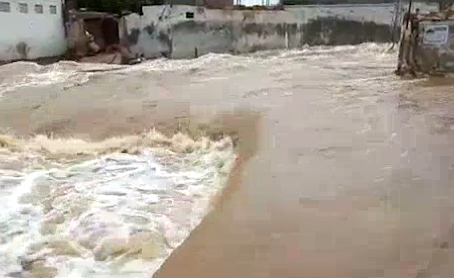 چکوال میں طوفانی بارشوں اور سیلابی ریلوں سے ضلع بھر میں بدترین تباہی