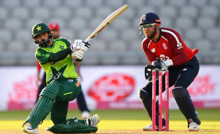 پاکستان نے آخری ٹی 20 میچ میں انگلینڈ کو 5 رنز سے شکست دیدی