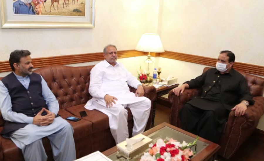 وزیر اعلیٰ پنجاب سے لیگی رہنما اشرف انصاری اور یونس انصاری کی ملاقات