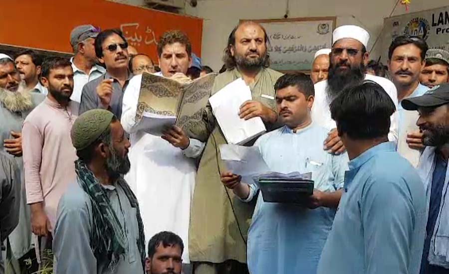 پشاور ڈویلپمنٹ اتھارٹی کے ملازمین بھی مطالبات منوانے سرکوں پر نکل آئے