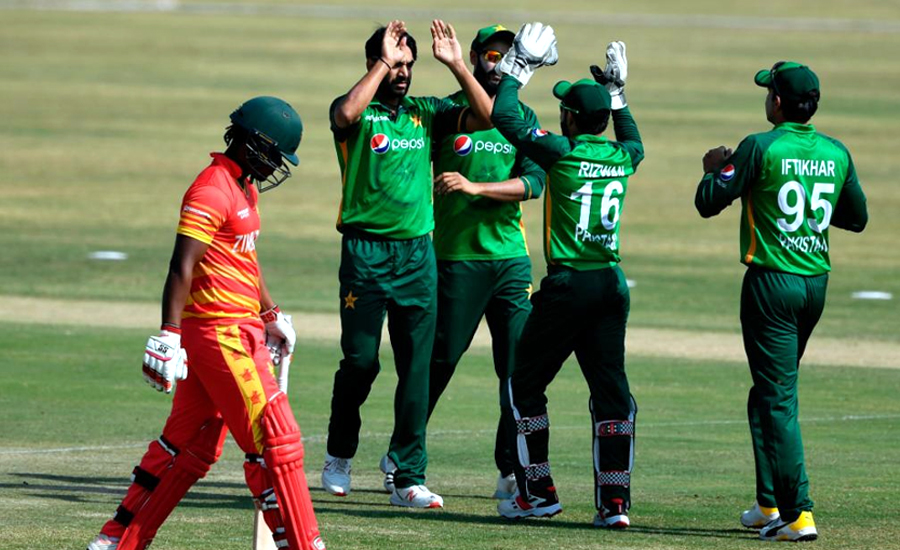 پاکستان نے  زمبابوے کو چھ وکٹوں سے شکست دیکر ون ڈے سیریز 0-2 سے جیت لی