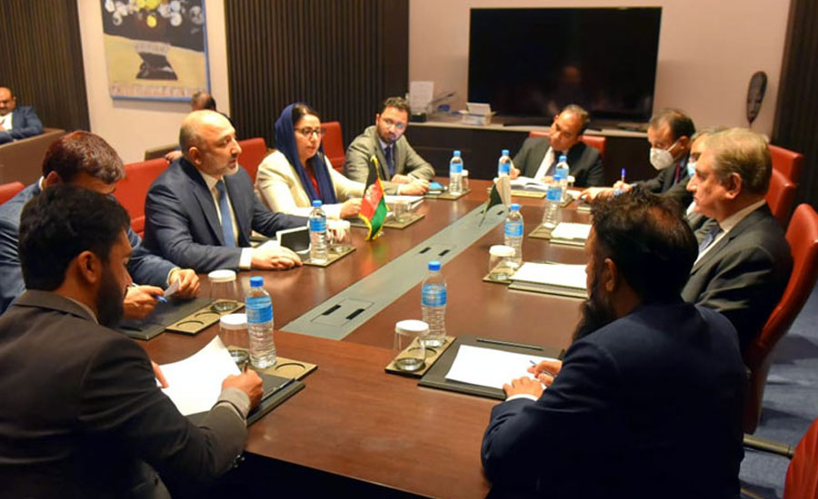 وزیرخارجہ شاہ محمود کی افغان ہم منصب حنیف اتمر سے ملاقات ، افغان امن عمل پر تبادلہ خیال