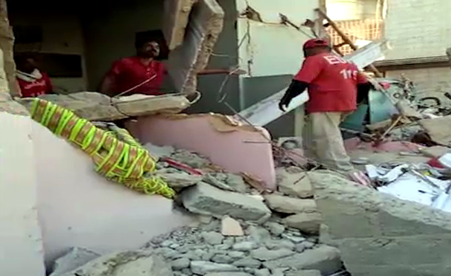 کراچی ، دعا چوک کے قریب عمارت میں سلنڈر دھماکہ ، ایک شخص جاں بحق
