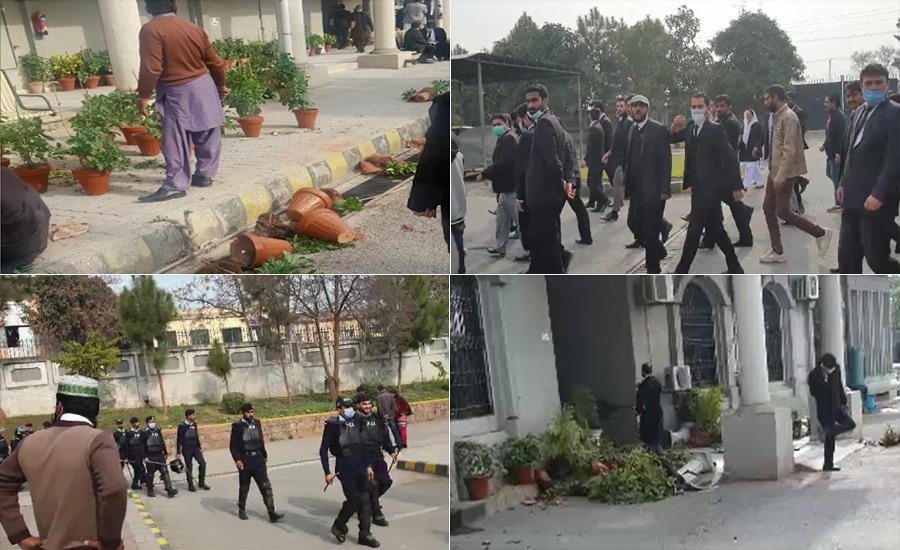 اسلام آباد کچہری میں چیمبرز گرانے کیخلاف وکلاء کا احتجاج، چیف جسٹس بلاک میں توڑ پھوڑ