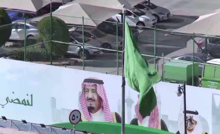 سعودی عرب کا کورونا پابندیوں میں توسیع نہ کرنے کا اعلان