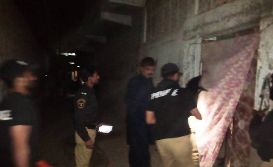 کراچی، مختلف علاقوں سے 9 ملزم گرفتار، اسلحہ اور لوٹا ہوا سامان برآمد