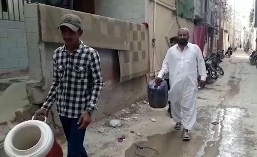 کراچی کے عوام بھاری بھرکم ٹیکس دینے کے باوجود پانی کی سہولت سے محروم