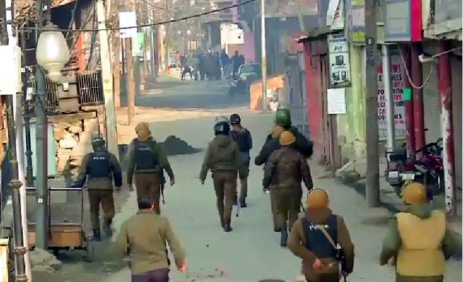 ریاستی دہشت گردی میں بھارتی فورسز اب تک 325 کشمیریوں کو شہید کر چکیں