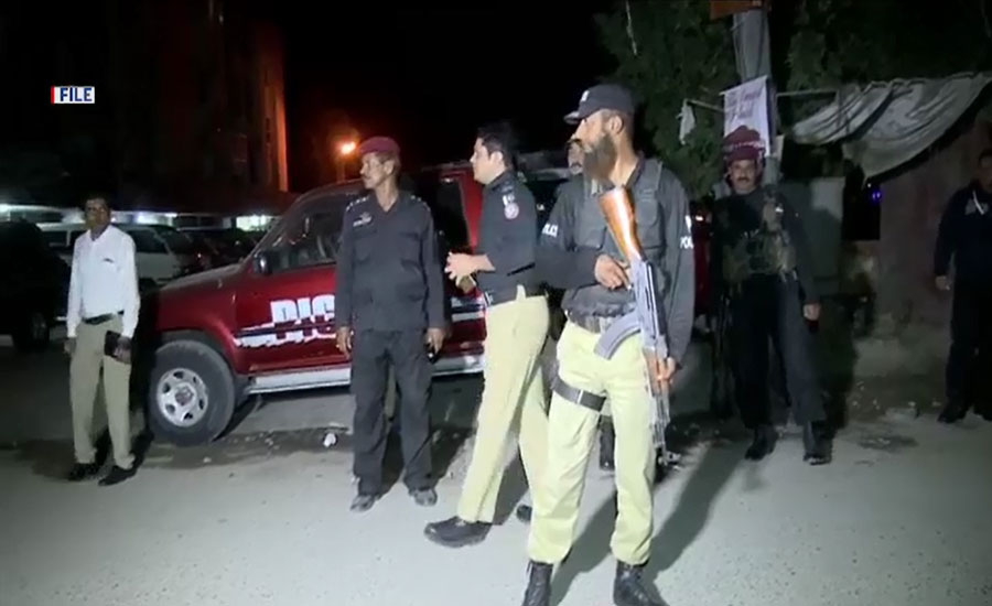 کراچی میں بم ڈسپوزل اسکواڈ کی کامیاب کارروائی، موٹر سائیکل پر نصب بم ناکارہ بنا دیا