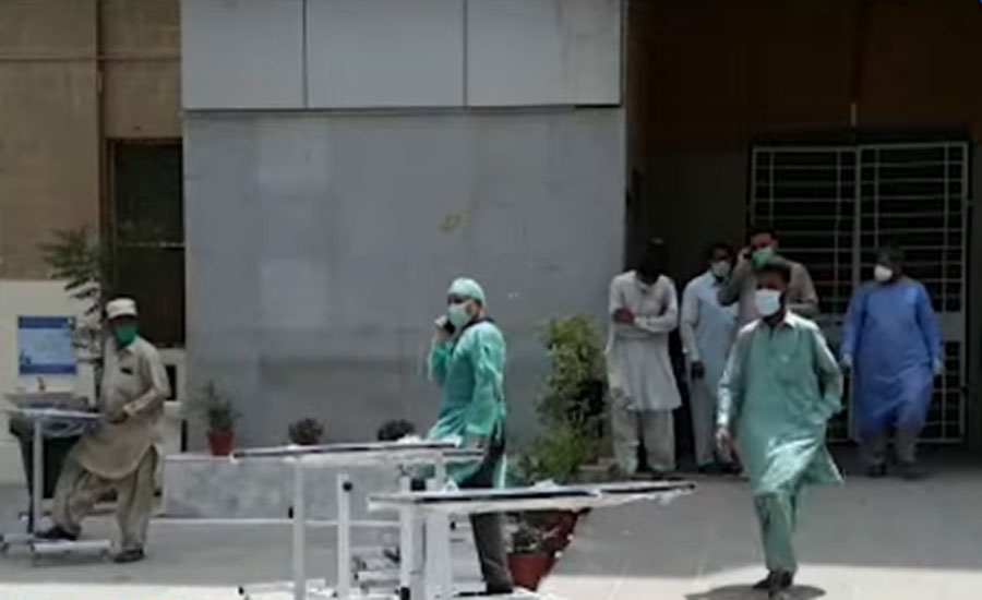 پاکستان میں کورونا سے مزید 135 افراد انتقال کر گئے