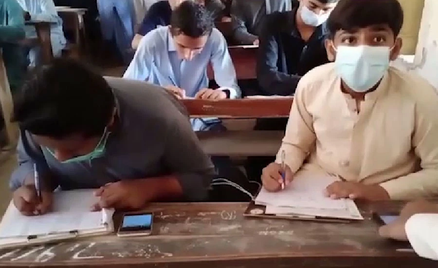 سندھ میں میٹرک امتحانات میں چوتھے روز بھی نقل کروانے کی روایت نہ بدلی