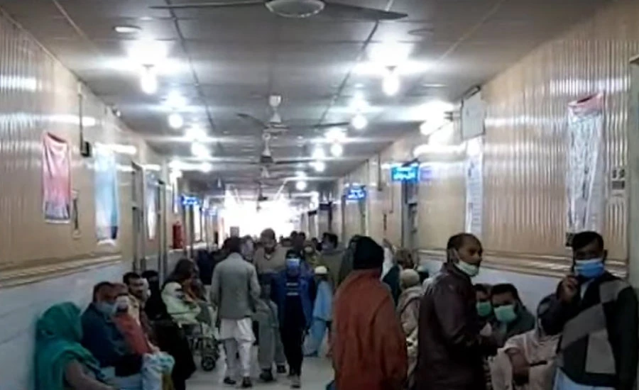 کراچی میں کورونا کی بھارتی قسم ڈیلٹا ویریئنٹ سے ایک ہی گھر کے 9 افراد متاثر