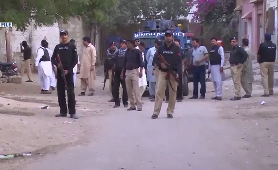 کراچی میں سندھ پولیس ہیڈکوارٹرز میں بغیر ویکسینیشن آمد پر پابندی عائد
