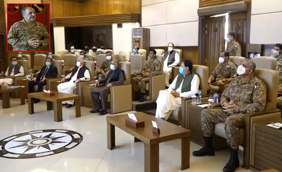 وزیراعظم اور آرمی چیف کا کور ہیڈ کوارٹرز پشاور کا دورہ، سکیورٹی صورتحال پر بریفنگ