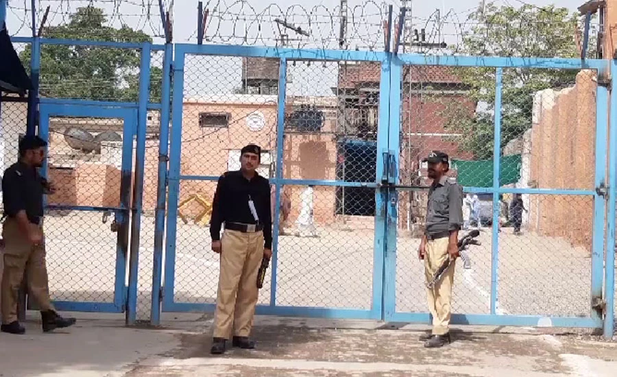 پشاور سے داعش اور کالعدم ٹی ٹی پی کے 2 کمانڈرز سمیت 4 افراد گرفتار