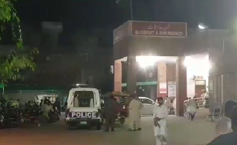 گلشن راوی لاہور میں نامعلوم قاتل کار سے دو لاشیں پھینک کر فرار